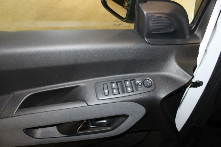 Peugeot Rifter, Peugeot Rifter ALLURE BlueHDi 130 S&S MAN6 N1, barva bílá