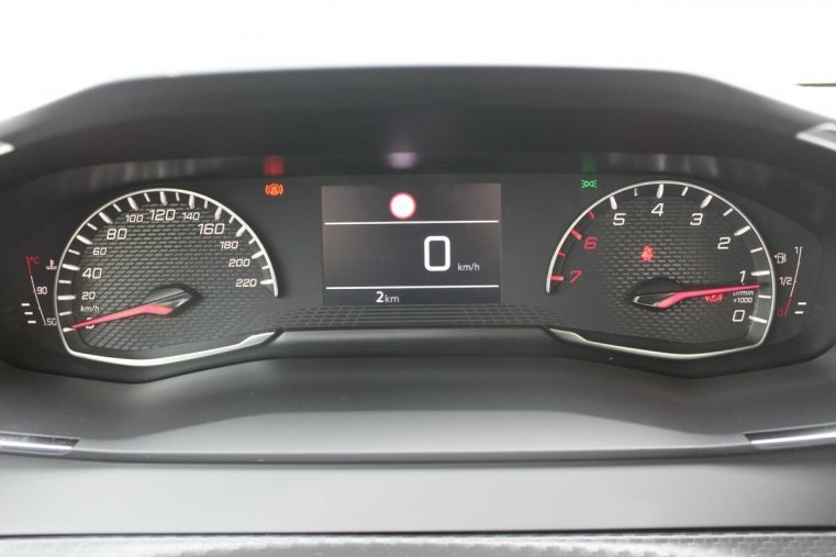 Peugeot 208, Peugeot 208 STYLE PureTech 100 S&S MAN6, barva zelená