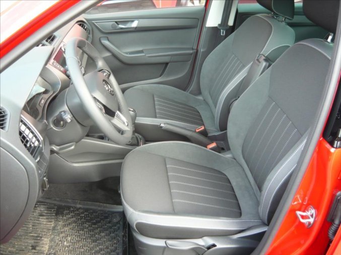 Škoda Fabia, 1,0 TSI 81 kW Style Plus, barva neuvedeno