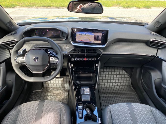 Peugeot 2008, Peugeot 2008 ALLURE  130hp EAT8 - CELOROČNÍ PNEU - 0255, barva modrá