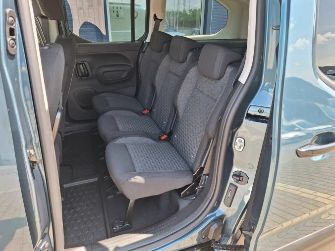 Peugeot Rifter, Peugeot Rifter LONG GT BHDi 130 EAT8, barva modrá