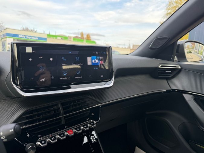 Peugeot 2008, Peugeot 2008 ALLURE PureTech 100k MAN6, barva bílá