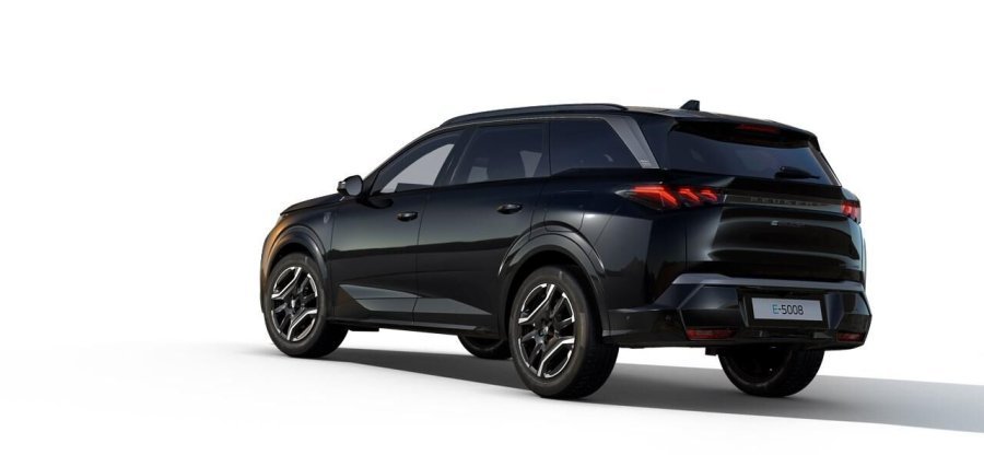 Peugeot 5008, Peugeot 5008 GT Elektromotor 170 kW / 230 k, barva černá