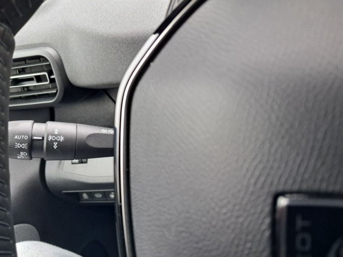 Peugeot Rifter, Peugeot Rifter LONG ALLURE BlueHDi 130 S&, barva zelená