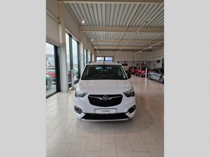 Opel Combo, Elegance PLUS 1.5 (96kW) AT8, barva bílá