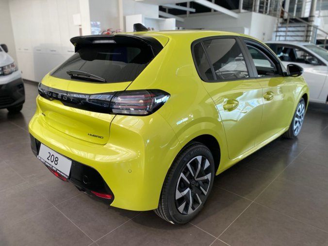 Peugeot 208, Peugeot 208 BUSINESS Turbo 100 MAN6 - 6531, barva žlutá
