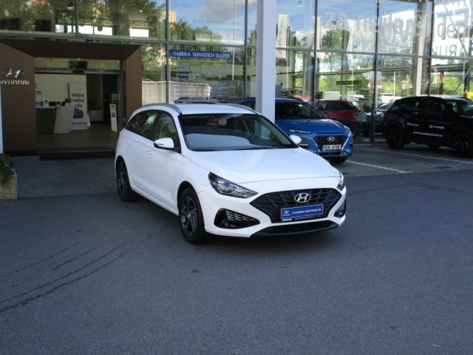 Hyundai i30, 1,5i 81 kW MT, barva bílá