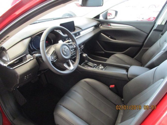 Mazda 6, 2.5i, barva červená
