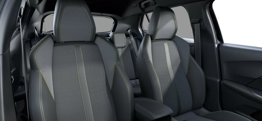 Peugeot 2008, Peugeot 2008 2008 GT Hybrid 136 e-DCS6, barva černá