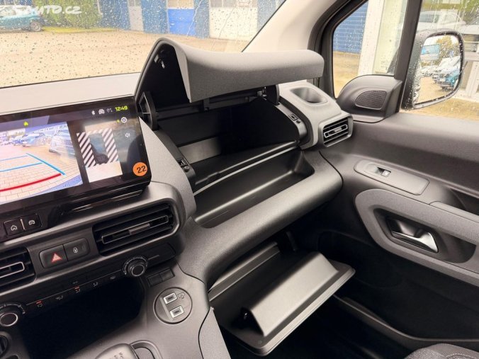 Peugeot Rifter, Peugeot Rifter ALLURE PureTech 110k MAN6, barva zelená