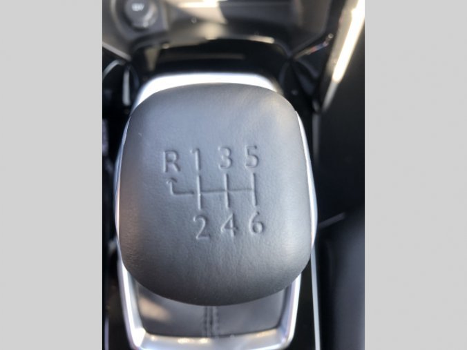 Peugeot 208, ALLURE PACK 1.2 PureTech 100k, barva šedá