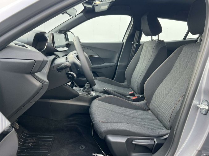 Peugeot 2008, Peugeot 2008 STYLE S&S MAN6 1.2 PureTech, barva šedá