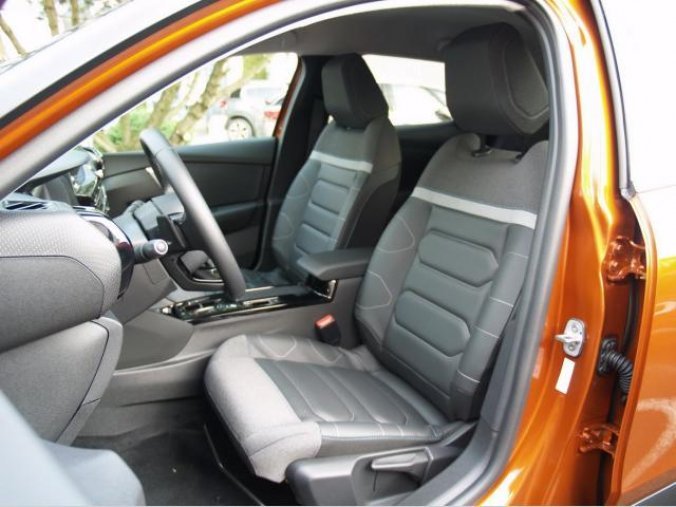 Citroën C4 Picasso, Shine Pack 1,2PT 130 EAT8, barva oranžová