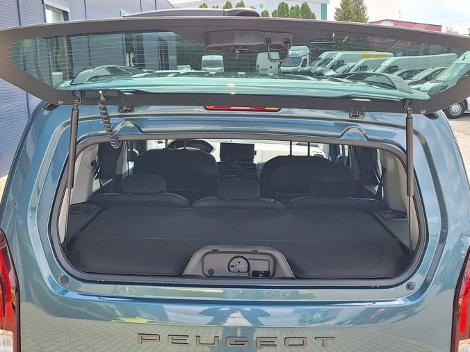 Peugeot Rifter, Peugeot Rifter GT BHDi 130 EAT8, barva modrá