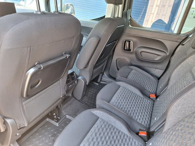 Peugeot Rifter, Peugeot Rifter LONG GT BHDi 130 EAT8, barva modrá