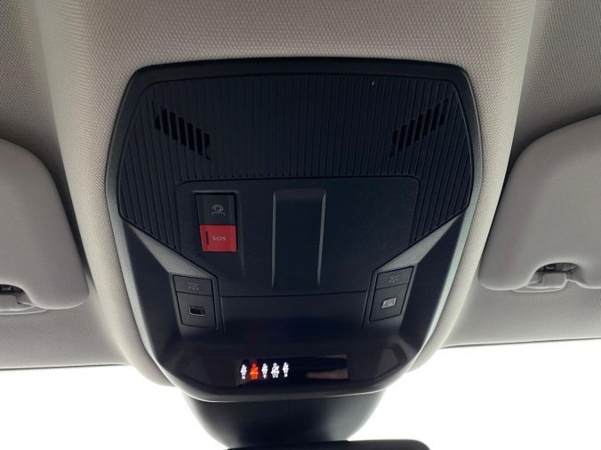 Peugeot 308, Peugeot 308 SW ALLURE Hybrid NOVINKA, barva bílá