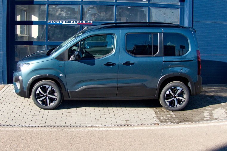 Peugeot Rifter, Peugeot Rifter GT BlueHDi 130 S&S EAT8, barva modrá