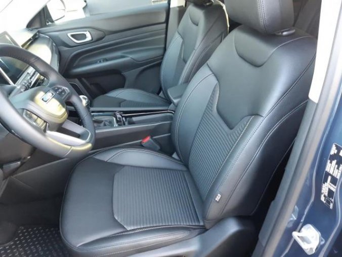 Jeep Compass, 1.3 130 PS NIGHT EAGLE manuál, barva modrá