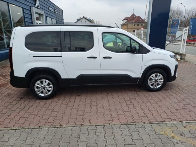 Peugeot Rifter, Peugeot Rifter ALLURE 1.5 BlueHDi 130k, barva bílá