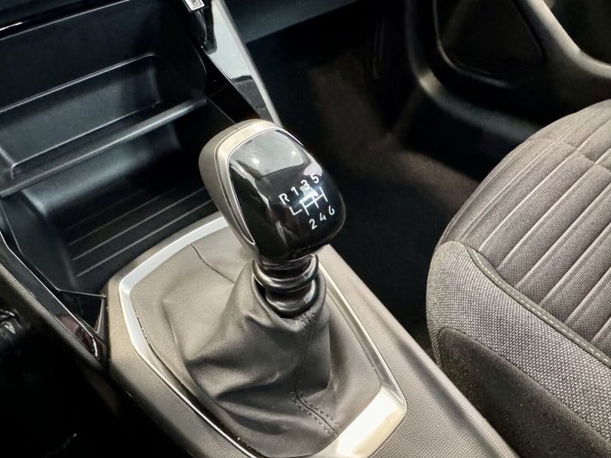 Peugeot 208, Peugeot 208 STYLE, 100 koní, výhřev sedadel, barva žlutá