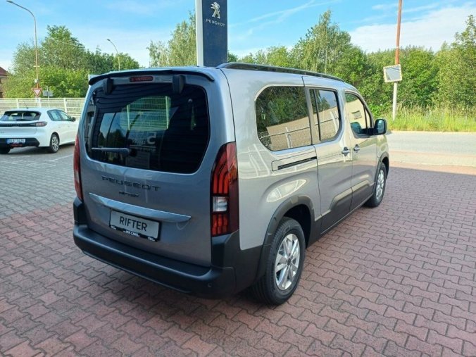 Peugeot Rifter, Peugeot Rifter Long Allure 1.5 HDI 130k 7míst, barva stříbrná