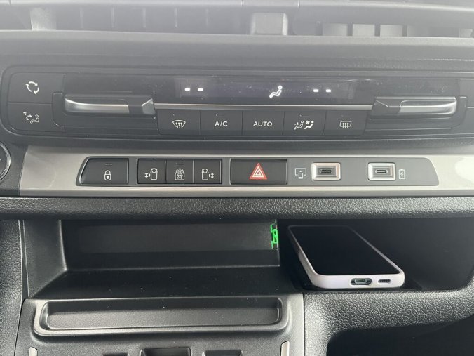 Peugeot Traveller, Peugeot Traveller Allure Standard 2.0 BlueHDi 180 S&S EAT8, barva zelená