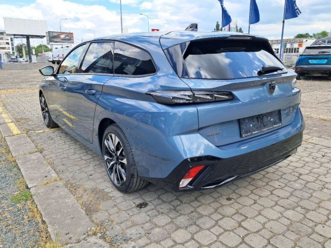 Peugeot 308, Peugeot 308 SW ALLURE Hybrid 145 e-DCS6 Bo, barva modrá