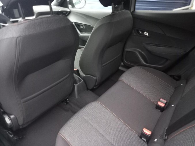Peugeot 2008, Peugeot 2008 BUSINESS Turbo 100k MAN6, barva bílá