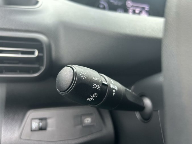 Peugeot Partner, Peugeot Partner Polocombi L2 1000 1.5 HDi 100k, barva bílá
