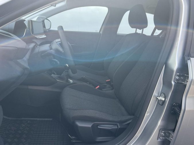 Peugeot 208, Peugeot 208 STYLE S&S MAN6 1,2 PureTech, barva šedá