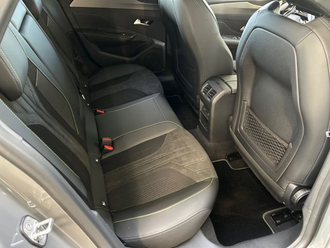Peugeot 308, Peugeot 308 SW GT Hybrid 145 e-DCS6, barva šedá