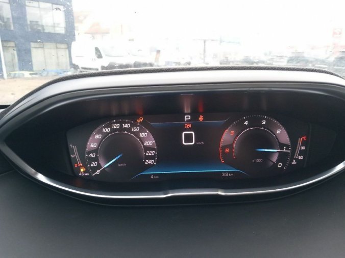 Peugeot 5008, Peugeot 5008 Allure Pack BlueHDI 130 S&, barva šedá