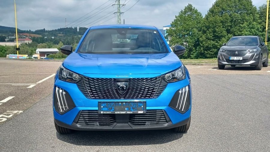 Peugeot 2008, Peugeot 2008 ACTIVE 1.2 PureTech 100k, barva modrá