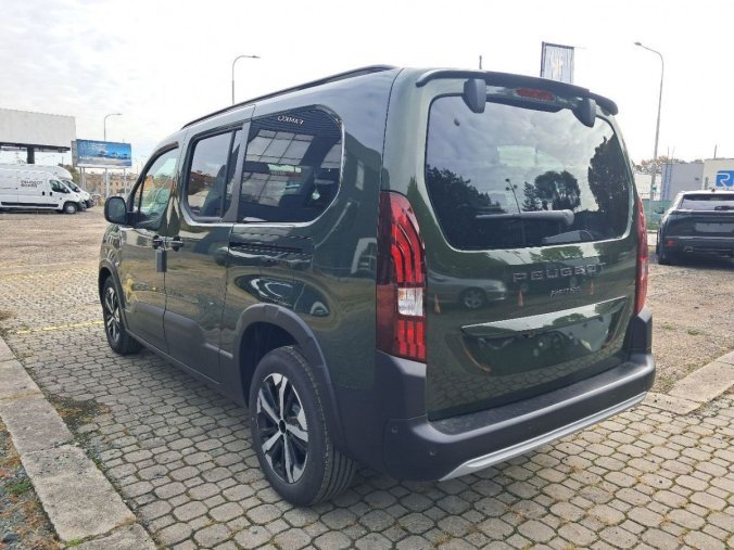 Peugeot Rifter, Peugeot Rifter LONG GT BlueHDi 130 S&S EA, barva zelená