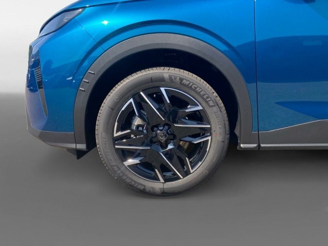 Peugeot 5008, Peugeot 5008 ALLURE Hybrid 145 e-DCS6, barva modrá
