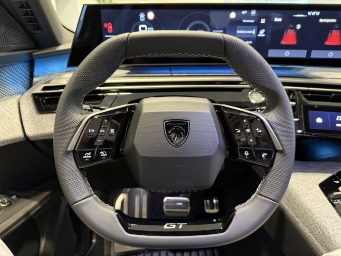 Peugeot 5008, Peugeot 5008 GT Hybrid 145k, Automat, barva šedá