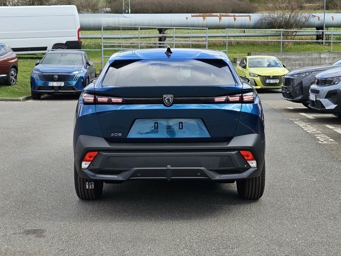 Peugeot 408, Peugeot 408 ALLURE Hybrid 145 e-DCS6, barva modrá