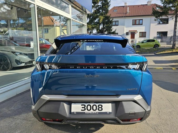 Peugeot 3008, Peugeot 3008 ALLURE Hybrid 145 e-DCS6, barva modrá