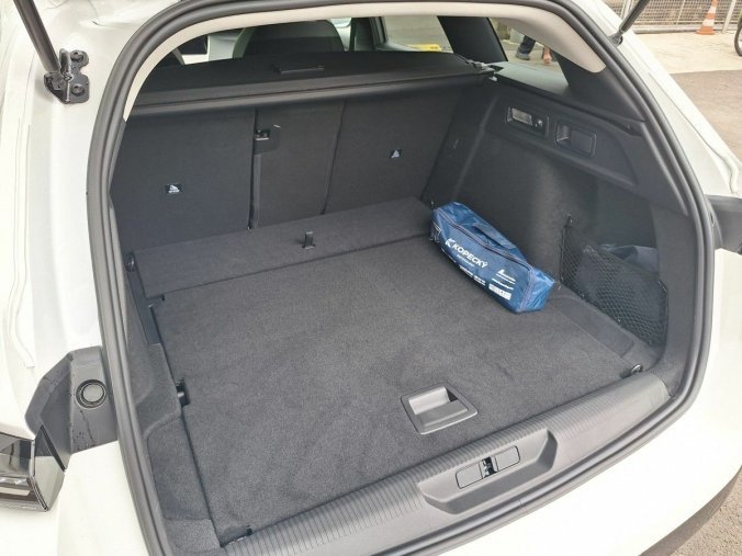 Peugeot 308, Peugeot 308 SW ALLURE 1.2 PT 130K MAN6, barva bílá