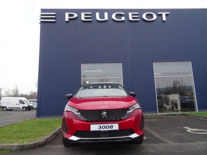 Peugeot 3008, ALLURE PACK 1.5 BHDi 130k EAT8, barva červená