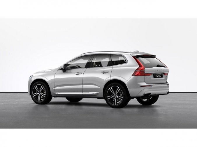 Volvo XC60, SUV, Inscription B6 AWD Mild-Hybrid benzín, barva stříbrná