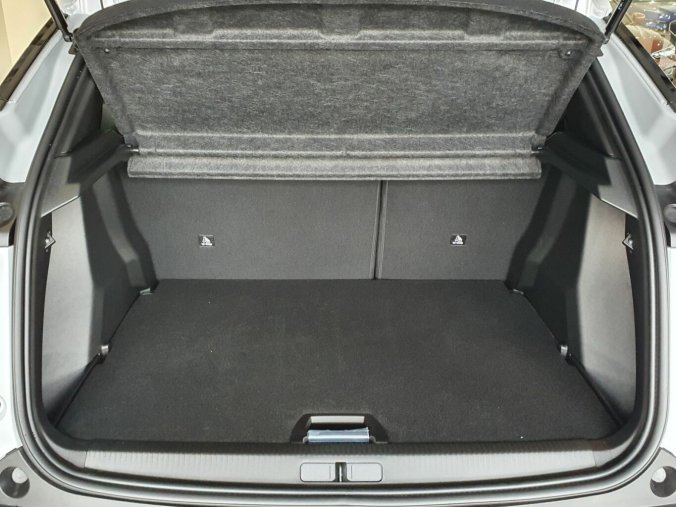 Peugeot 2008, Peugeot 2008 2008 ALLURE PureTech 100 S&S M, barva bílá