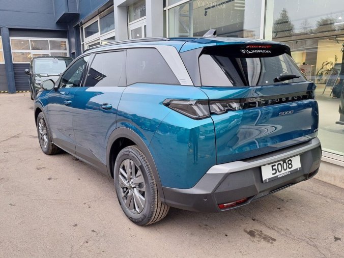 Peugeot 5008, Peugeot 5008 ALLURE Hybrid 145 e-DCS6, barva modrá