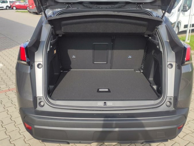 Peugeot 3008, Peugeot 3008 ACTIVE PACK 1.2  130k AUT8, barva šedá