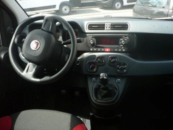 Fiat Panda, 1.2 69k Plus, barva modrá