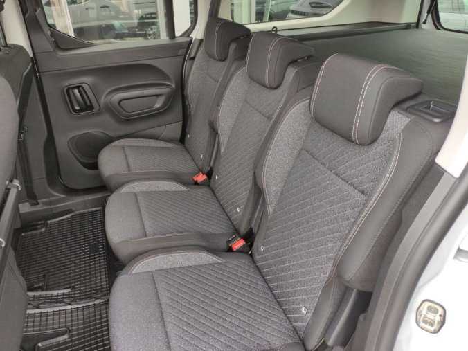 Peugeot Rifter, Peugeot Rifter LONG ALLURE 1.5HDI MAN6 N1 136, barva bílá