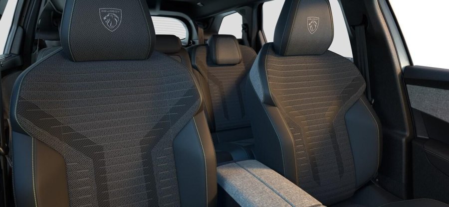 Peugeot 5008, Peugeot 5008 GT Hybrid 145 e-DCS6, barva bílá