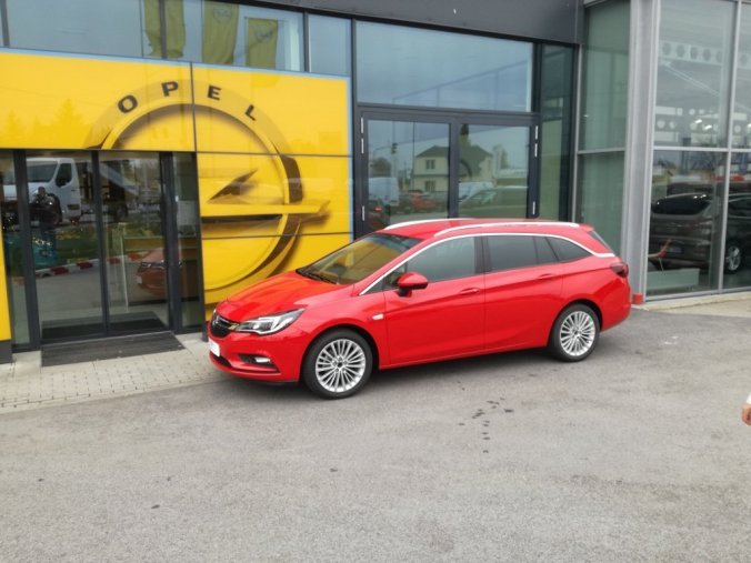 Opel Astra, ST Innovation 1.4T AT6, barva červená