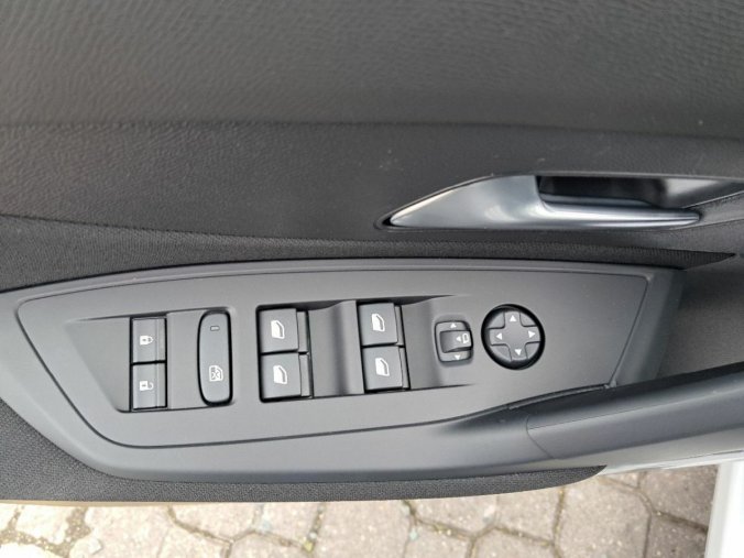 Peugeot 308, Peugeot 308 308 SW STYLE BlueHDi 130 S&amp, barva bílá