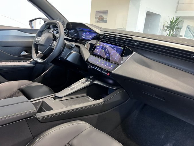 Peugeot 408, Peugeot 408 GT, Automat, masáž, el. sedadla, barva bílá